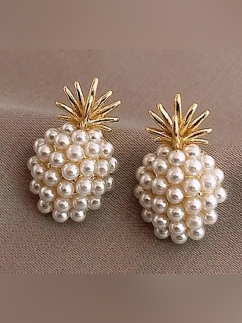 Faux Pearl Pineapple Design Stud Earrings